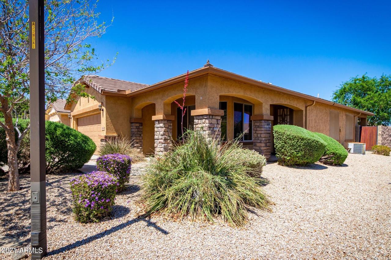 614 W Sundance Cir., San Tan Valley, AZ 85143