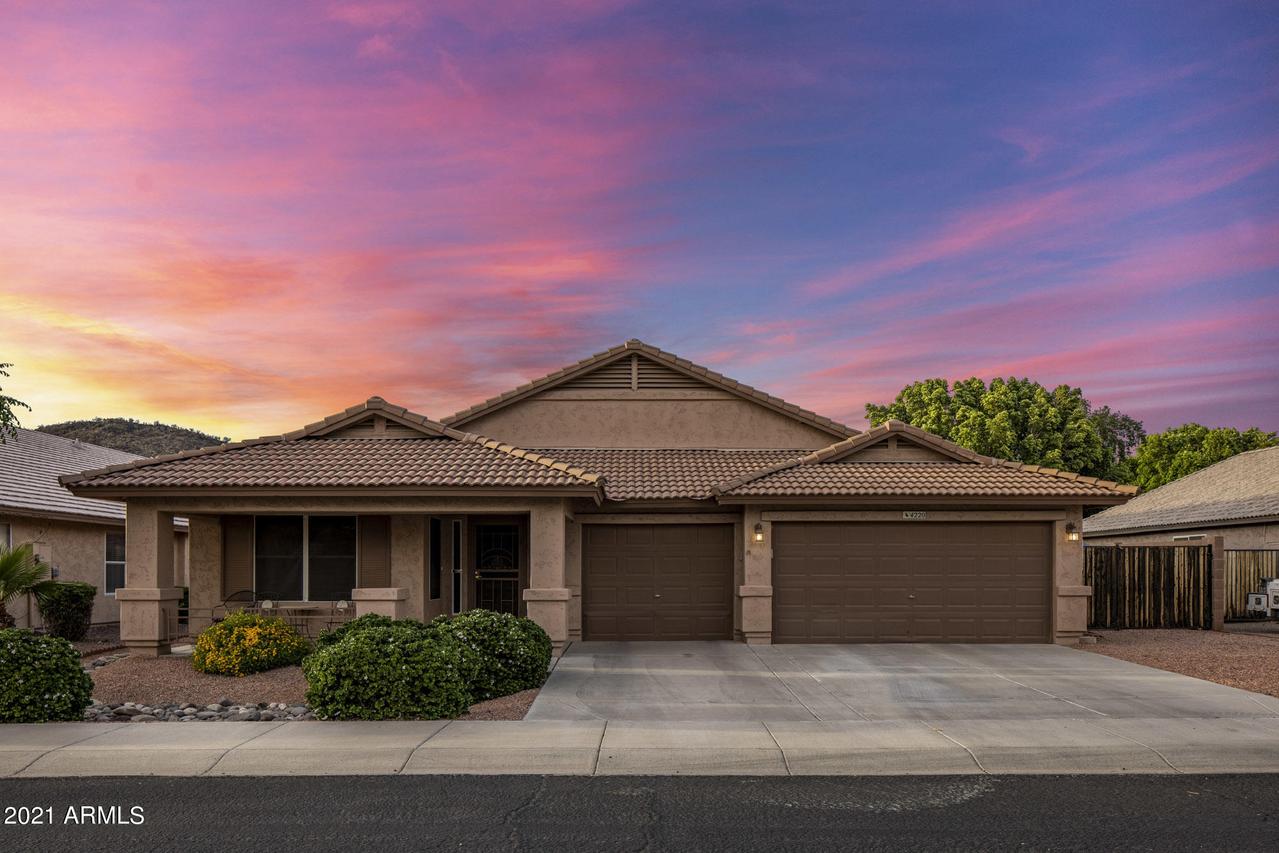 4220 W Wahalla Ln., Glendale, AZ 85308