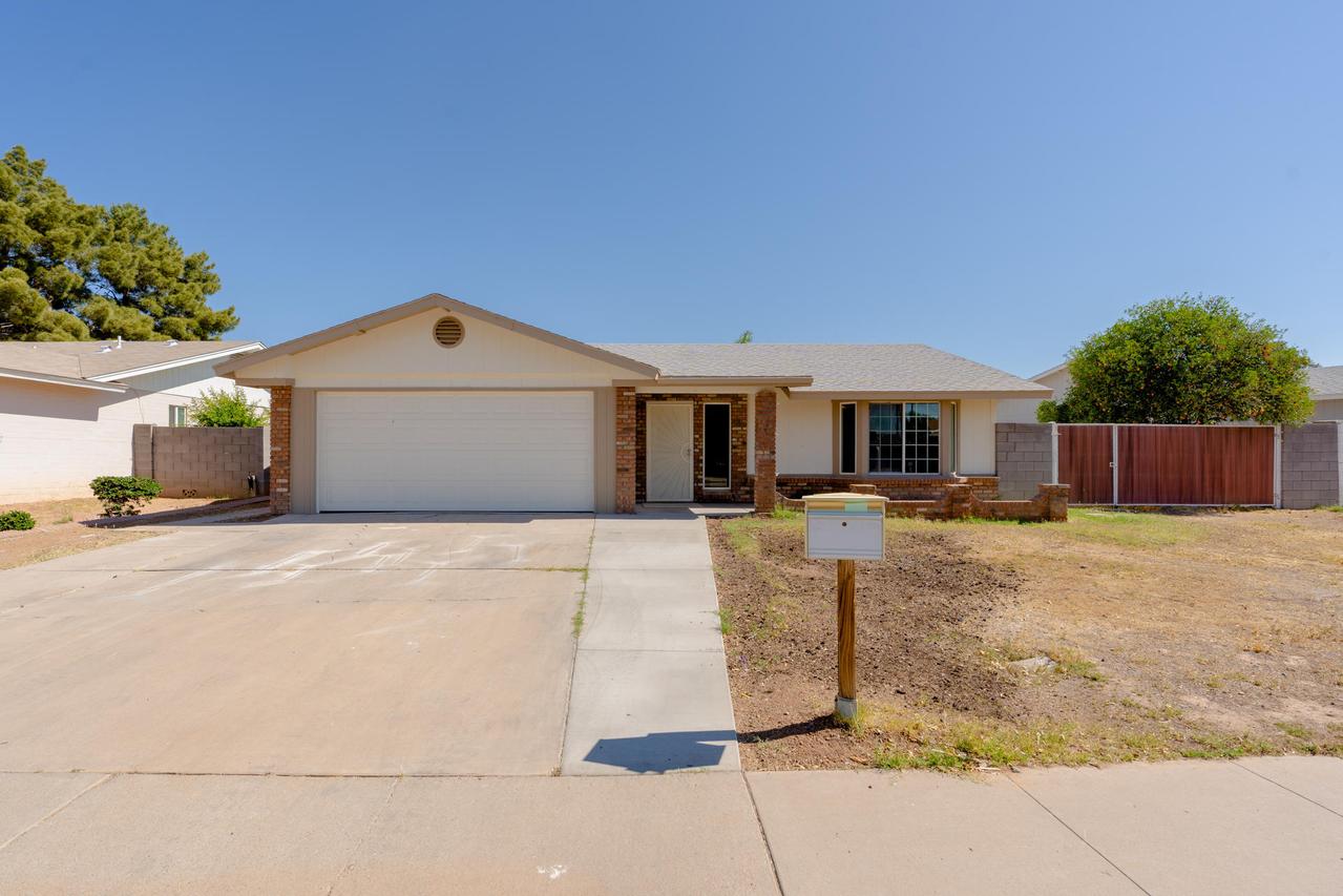 1520 E Harmony Ave., Mesa, AZ 85204