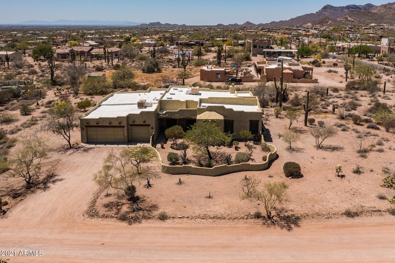 4956 N Arizona Rd., Apache Junction, AZ 85119