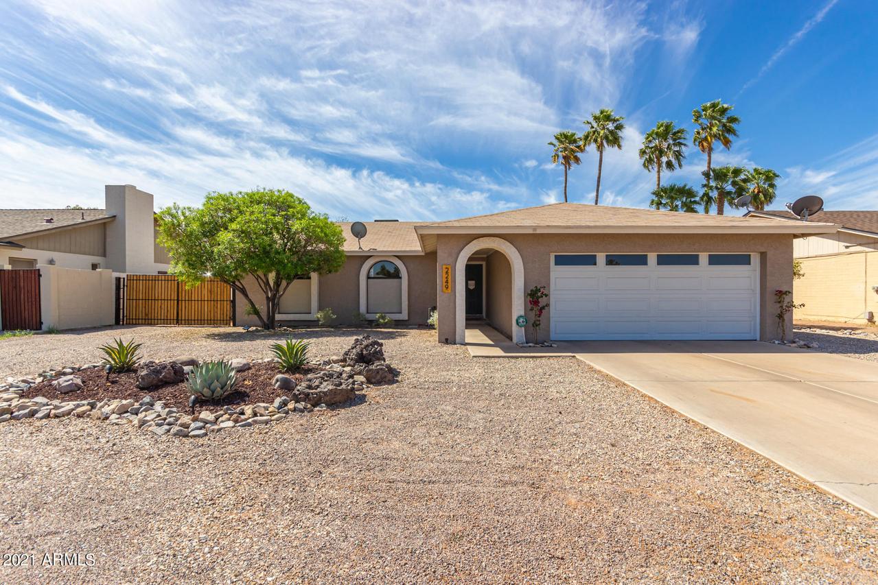 2249 E Pueblo Ave., Mesa, AZ 85204