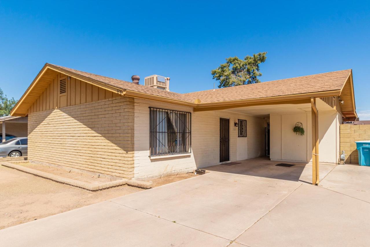 3230 W Mescal St., Phoenix, AZ 85029