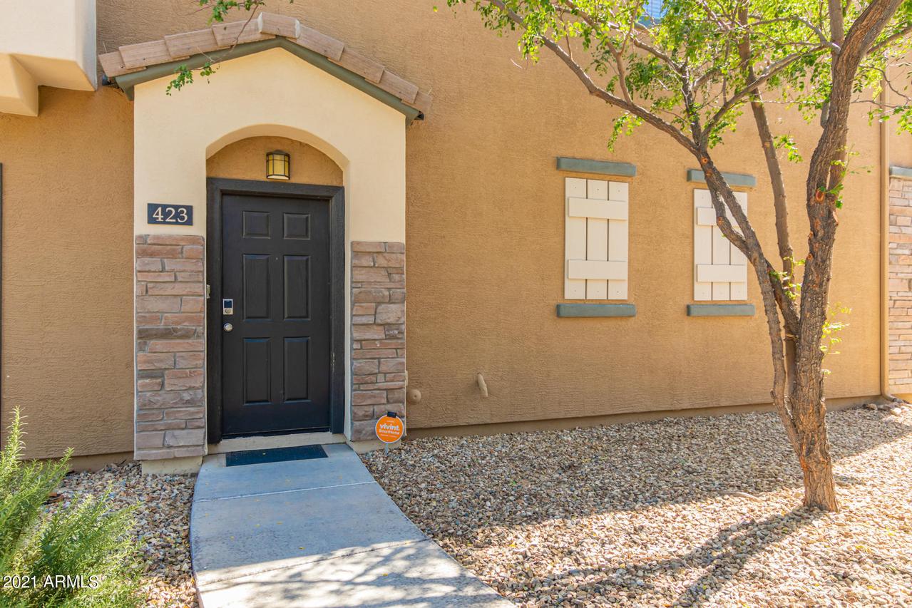 423 N 168th Dr., Goodyear, AZ 85338