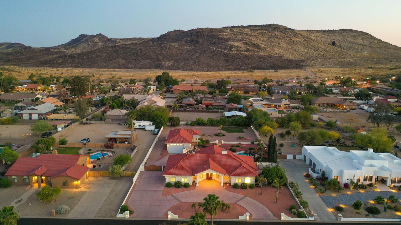 5401 W Creedance Blvd., Glendale, AZ 85310