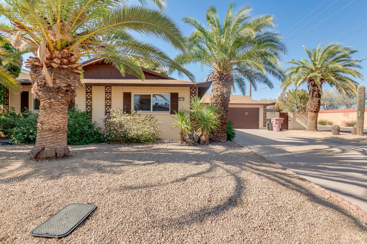 8748 E Berridge Ln., Scottsdale, AZ 85250
