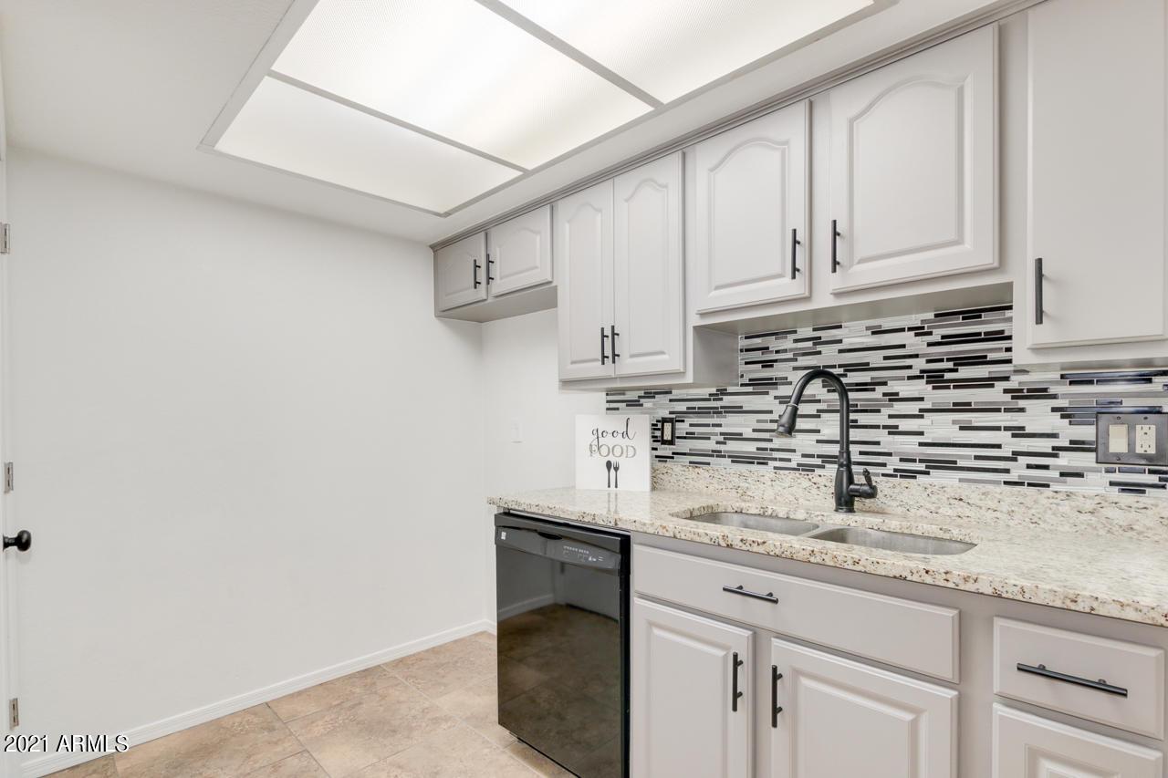 441 E Royal Palms Dr., Mesa, AZ 85203
