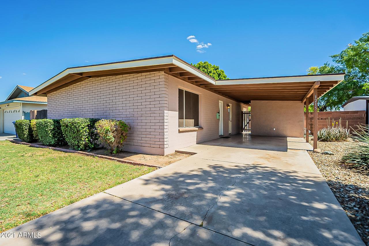 1215 E Concorda Dr., Tempe, AZ 85282