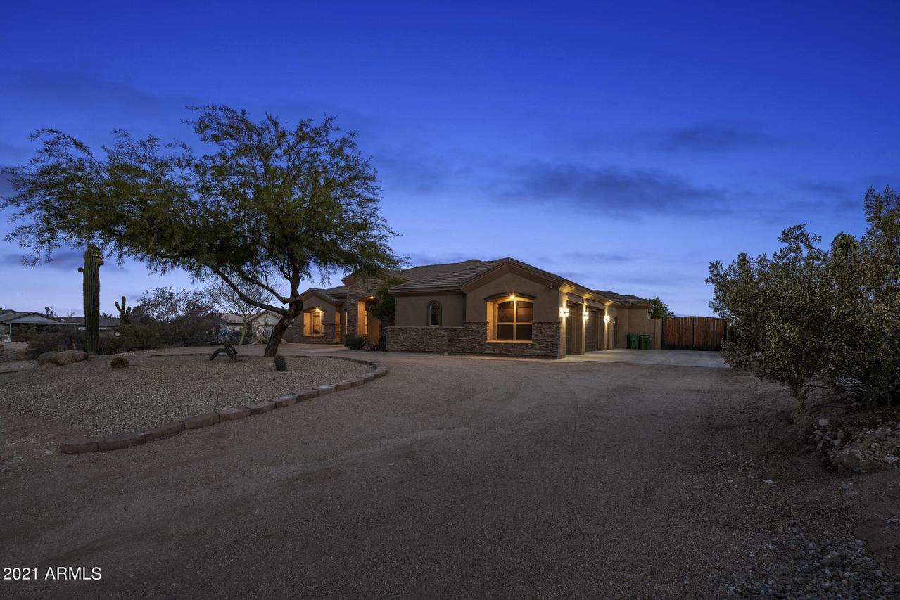 19721 W Pasadena Ave., Litchfield Park, AZ 85340