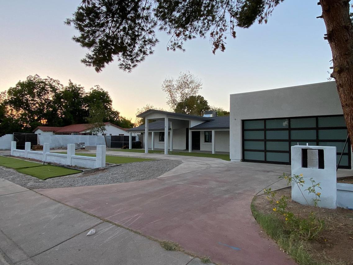 2442 E Osborn Rd., Phoenix, AZ 85016