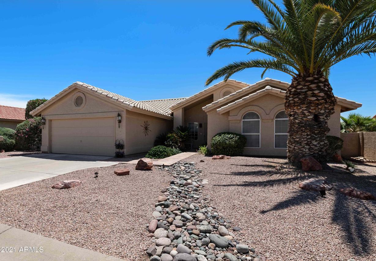 10503 E Elmhurst Dr., Sun Lakes, AZ 85248