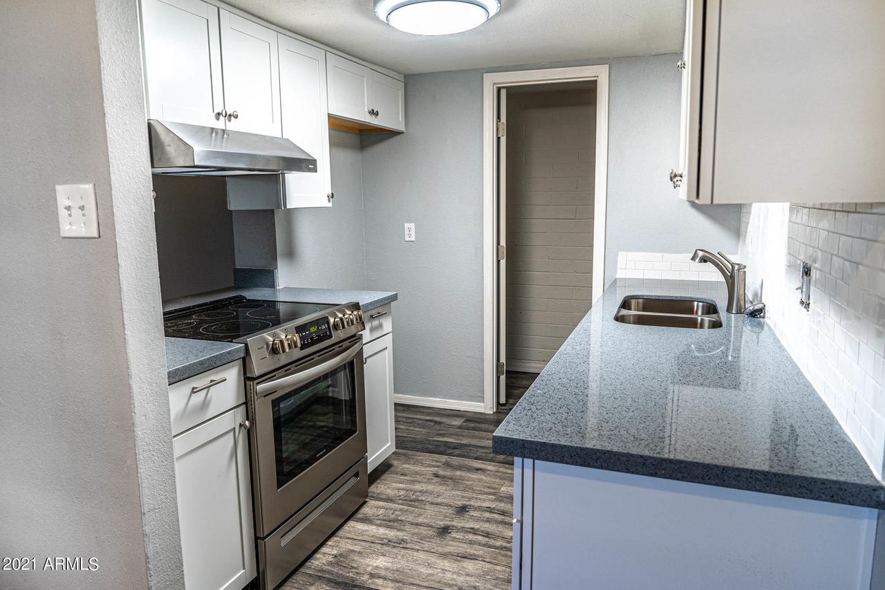 3955 W Reade Ave., Phoenix, AZ 85019