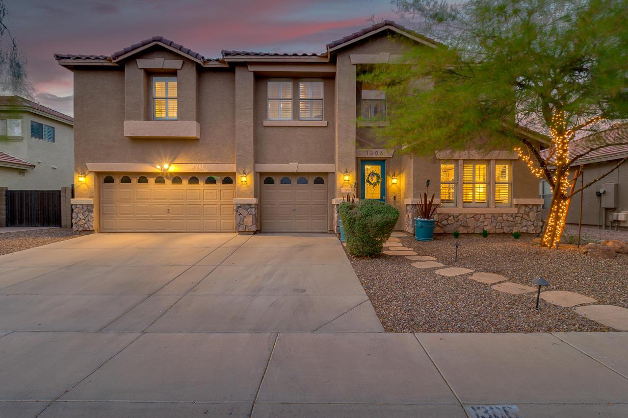 1306 E Pedro Rd., Phoenix, AZ 85042