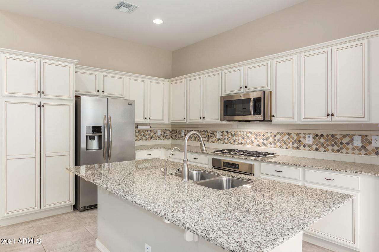 2251 S Annie Ln., Gilbert, AZ 85295