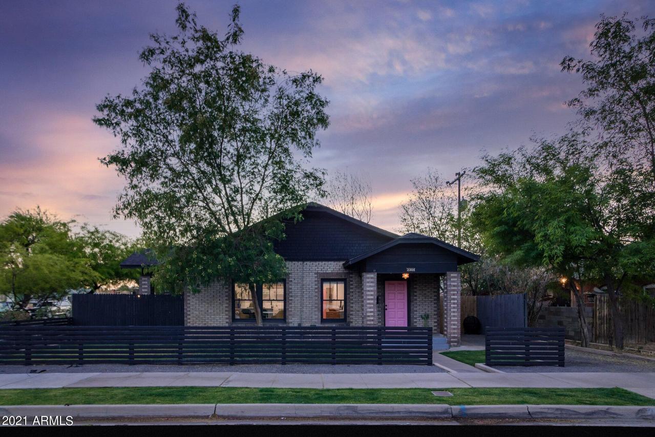 2304 N 8th St., Phoenix, AZ 85006