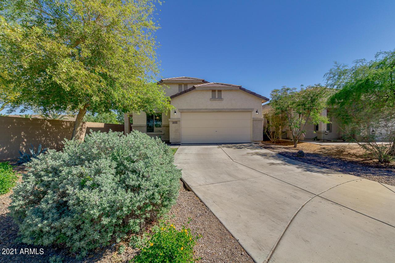 425 E Goldmine Ct., San Tan Valley, AZ 85140