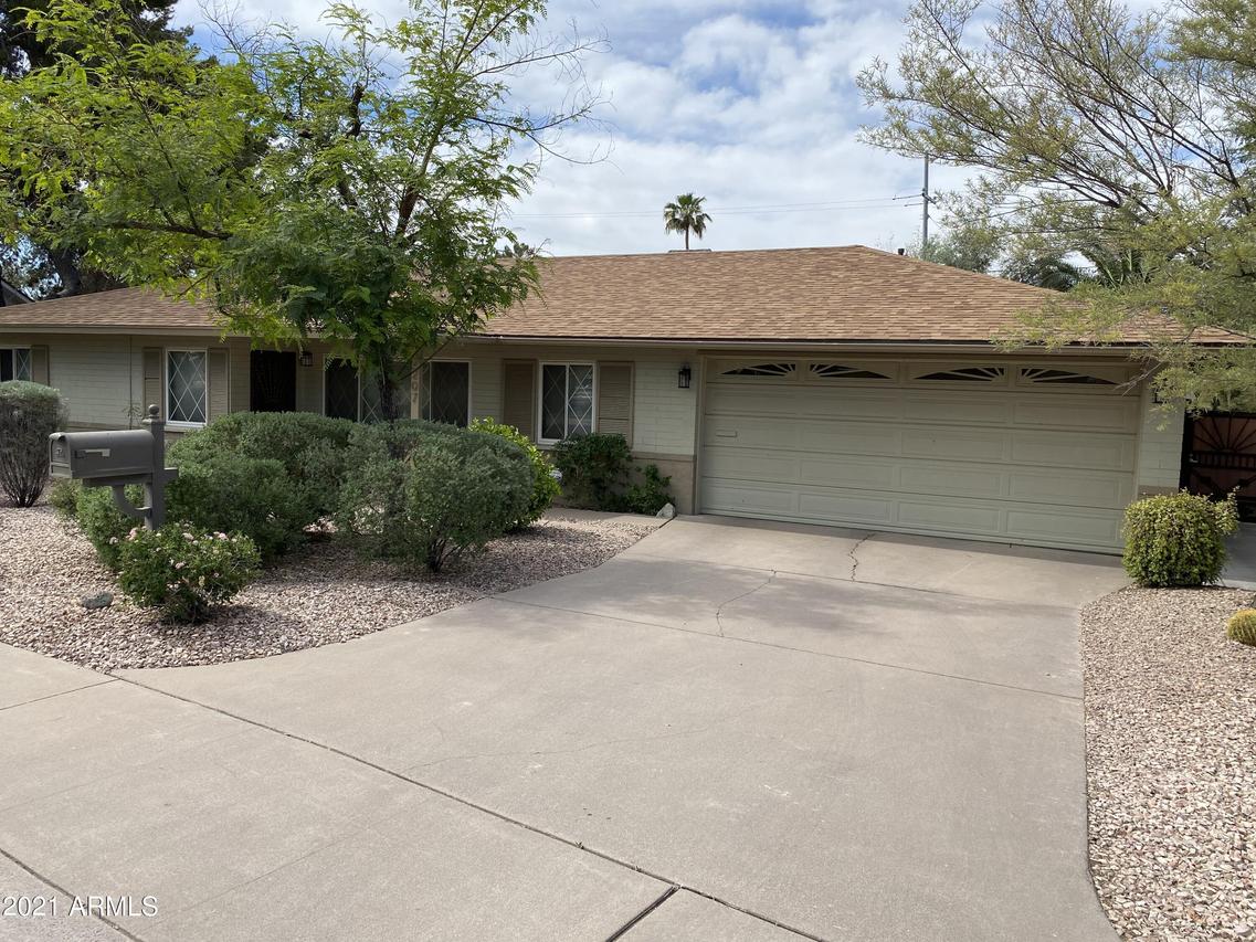 2207 W Coolbrook Ave., Phoenix, AZ 85023