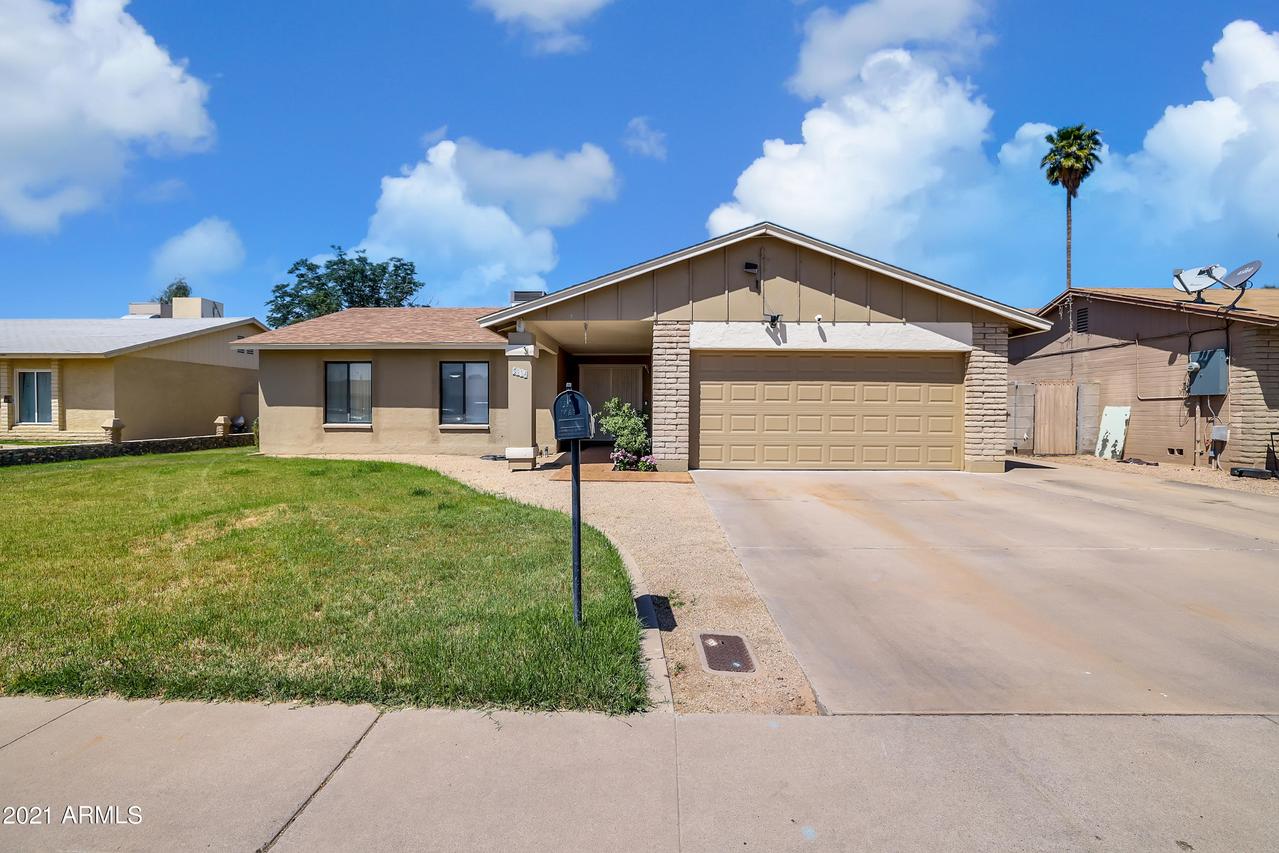 5116 N 69th Ave., Glendale, AZ 85303