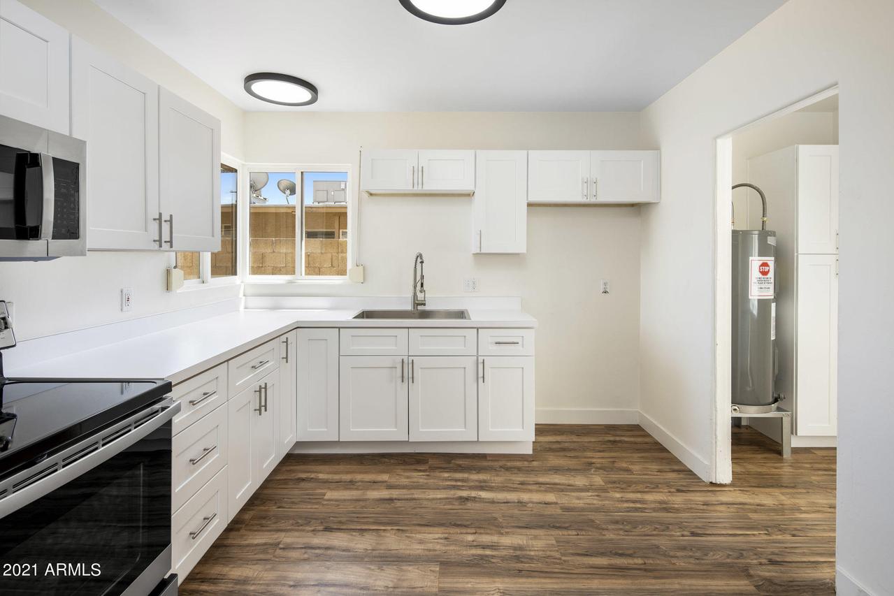 2620 N 24th St., Phoenix, AZ 85008