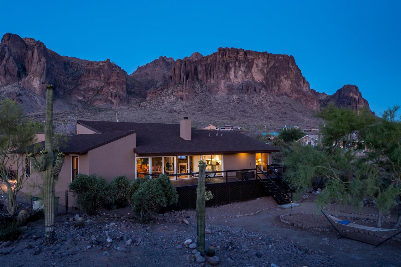 5947 E Singletree St., Apache Junction, AZ 85219