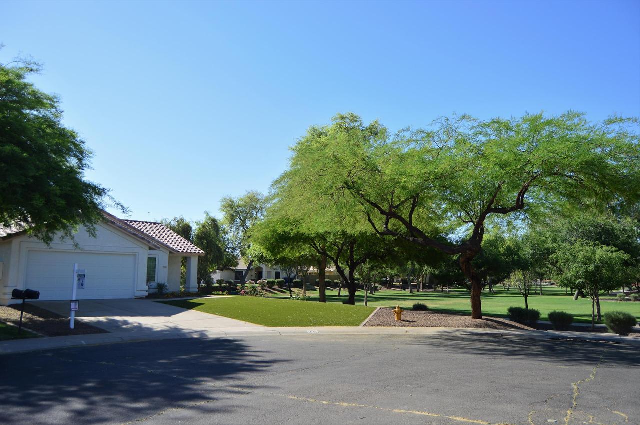 1041 S Moorea Ct., Gilbert, AZ 85296