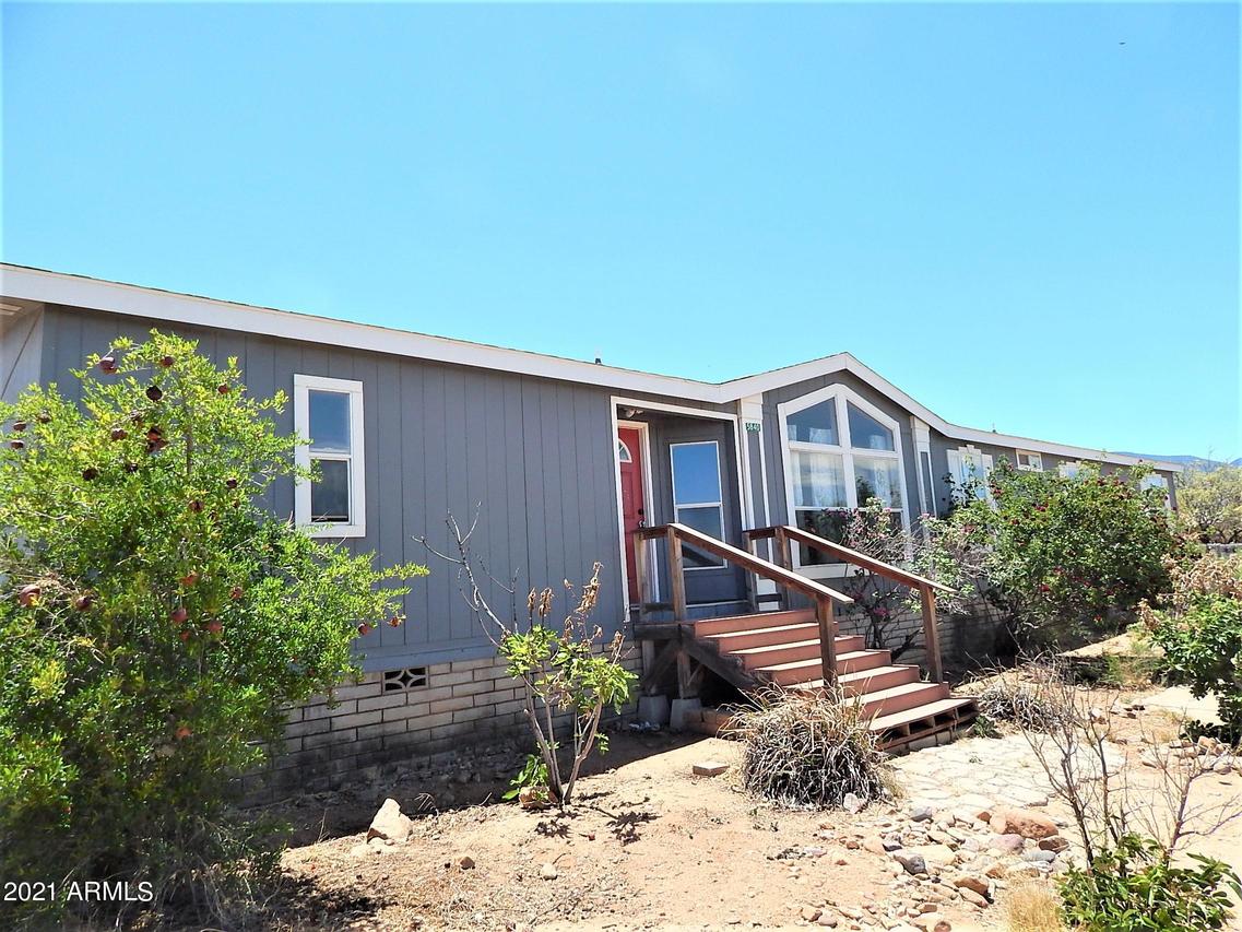 5840 E Dakota Rd., Hereford, AZ 85615