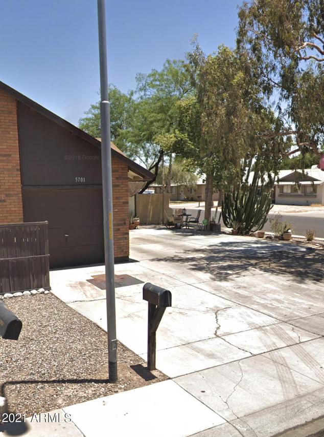 5701 N 68th Ave., Glendale, AZ 85303