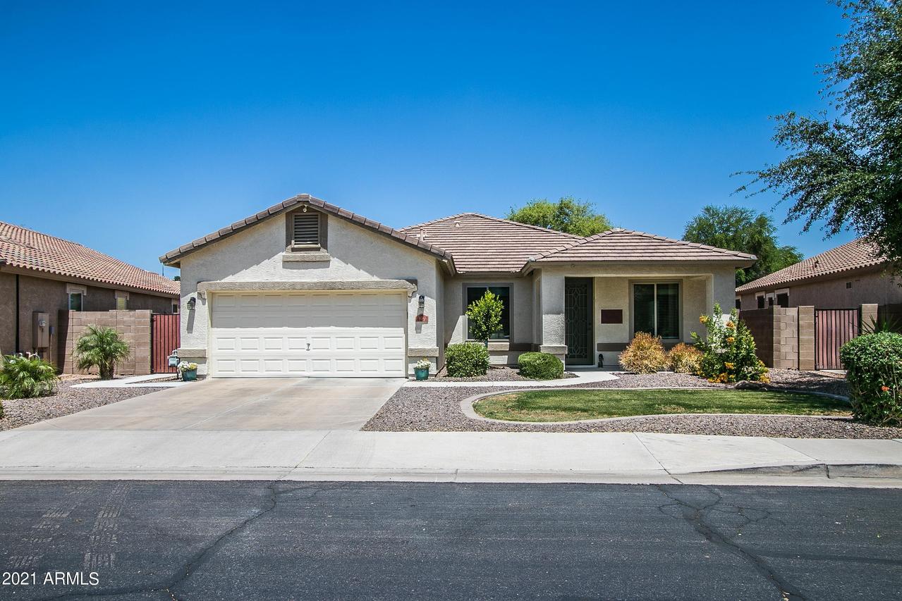 4272 E Torrey Pines Ln., Chandler, AZ 85249