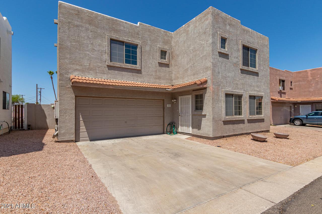 9228 S Las Lomitas St., Phoenix, AZ 85042