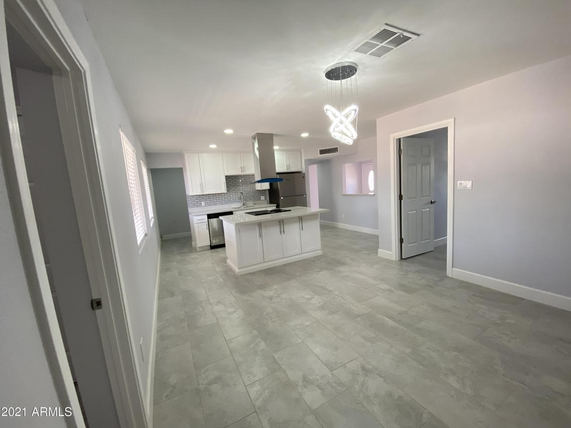 930 S Pasadena Ave., Mesa, AZ 85210