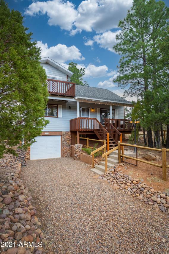 2242 Forest Park Dr., Overgaard, AZ 85933