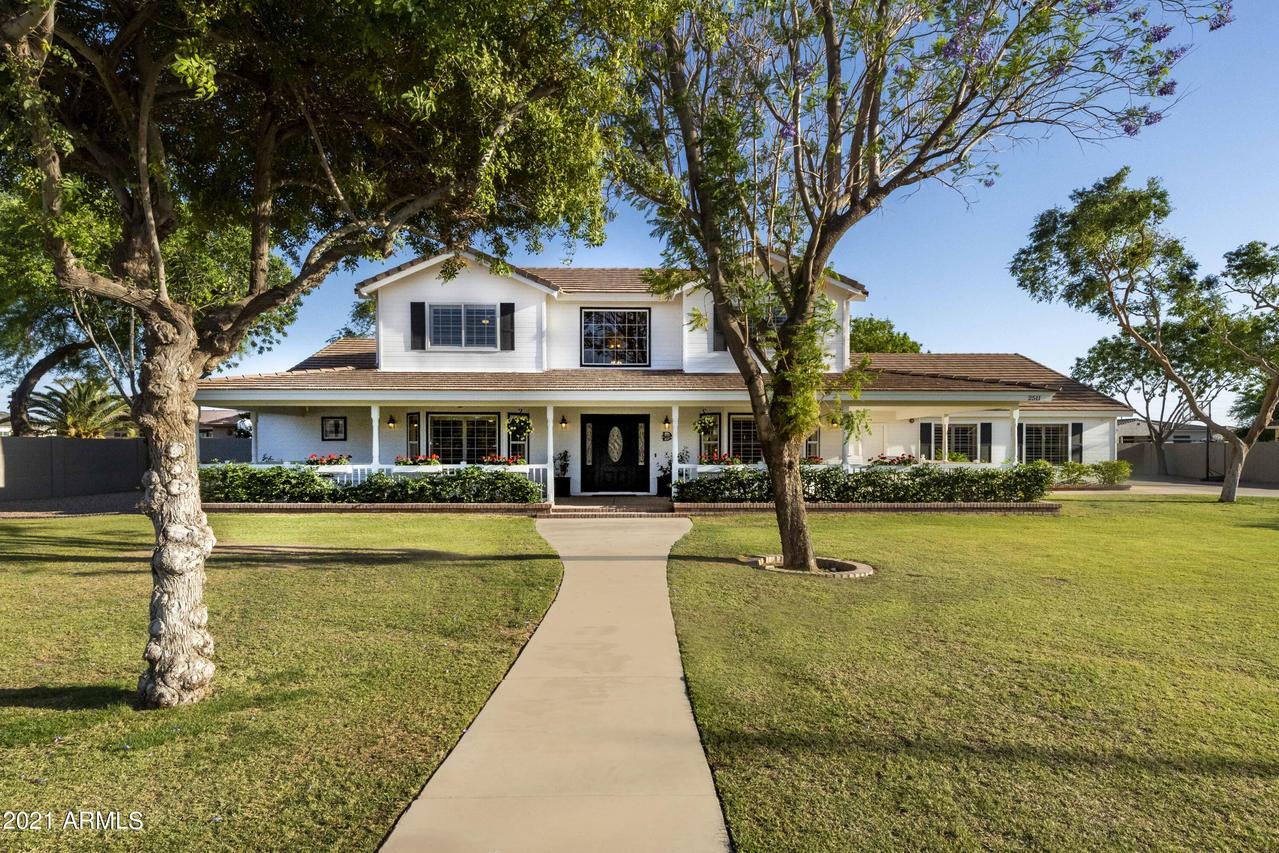 2511 E Arrowhead Tr., Gilbert, AZ 85297