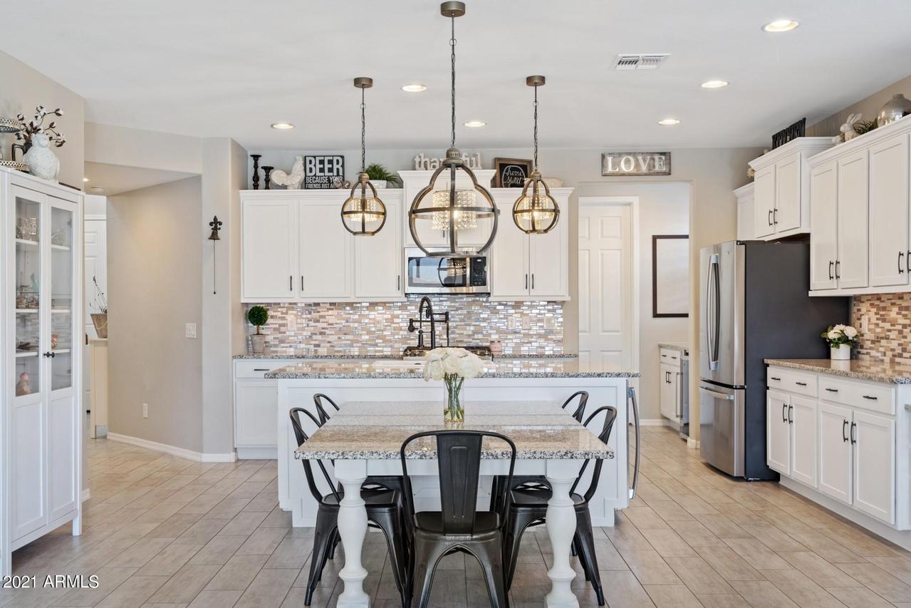 10142 W Carlota Ln., Peoria, AZ 85383