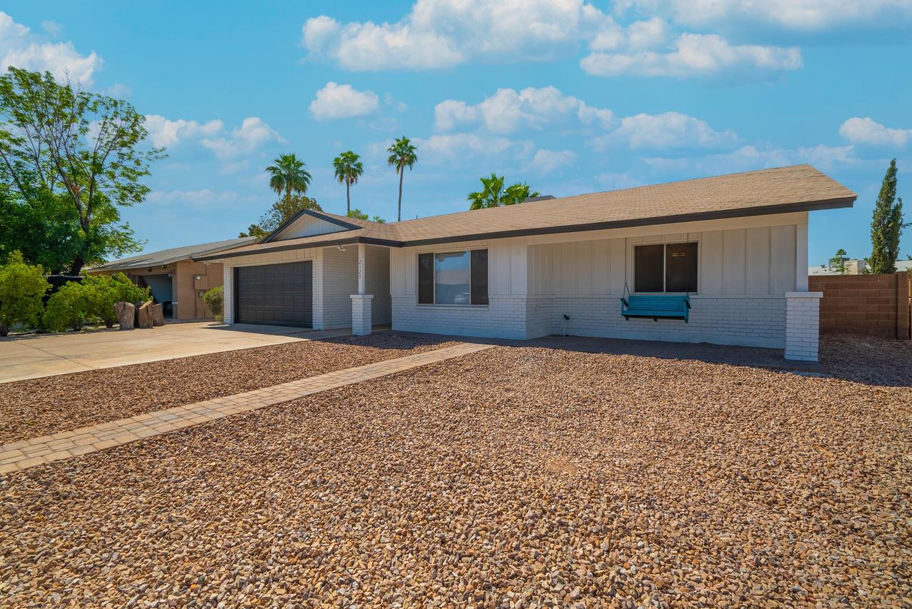 2129 E Apollo Ave., Tempe, AZ 85283