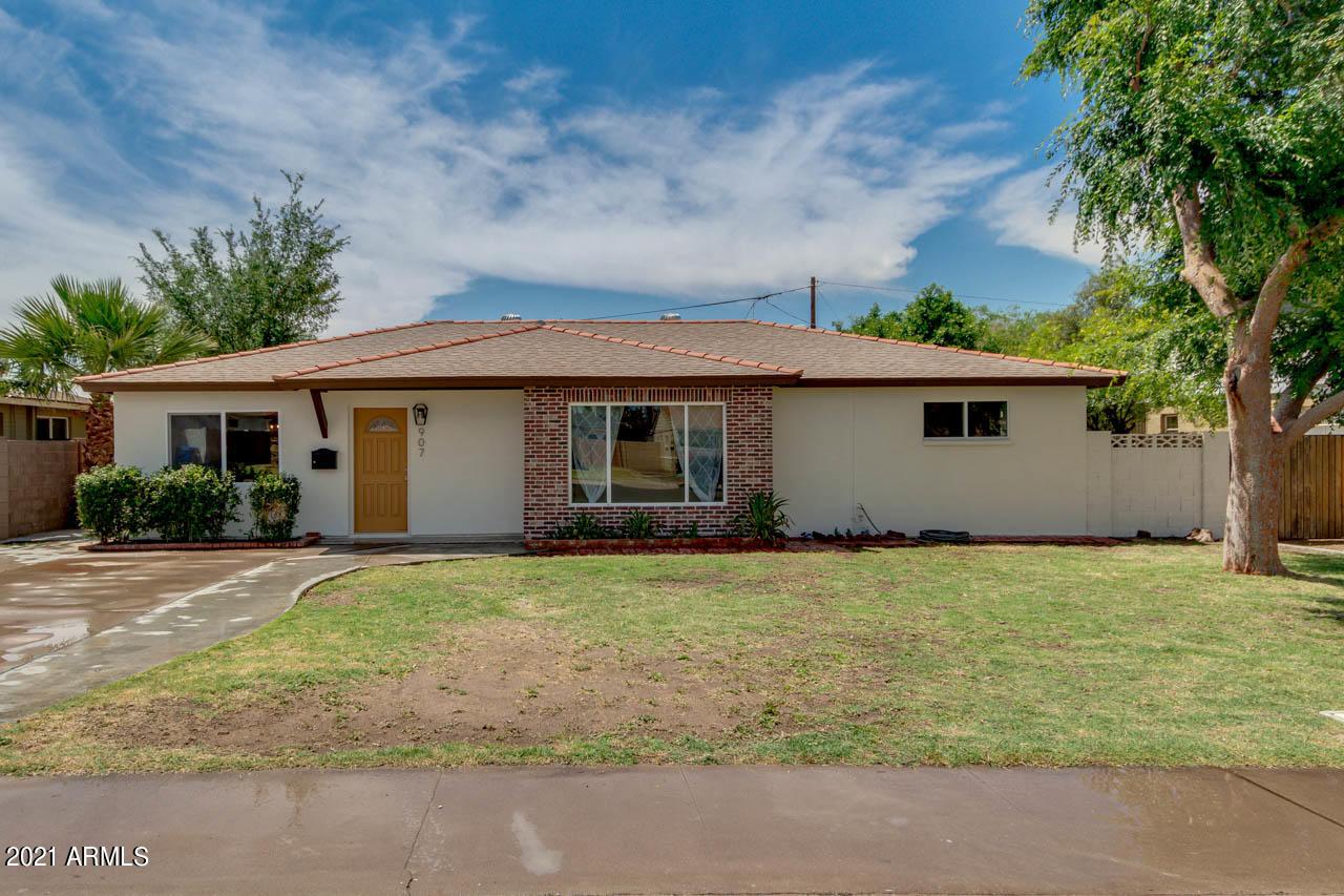 907 E Berridge Ln., Phoenix, AZ 85014