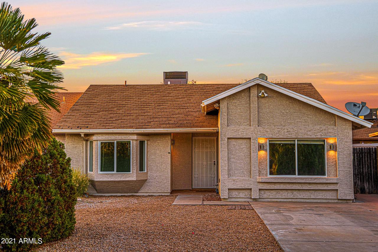 3018 W Blackhawk Dr., Phoenix, AZ 85027