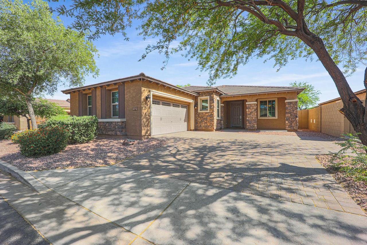 14377 W Desert Flower Dr., Goodyear, AZ 85395