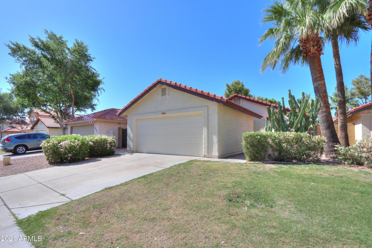 2338 W Orchid Ln., Chandler, AZ 85224