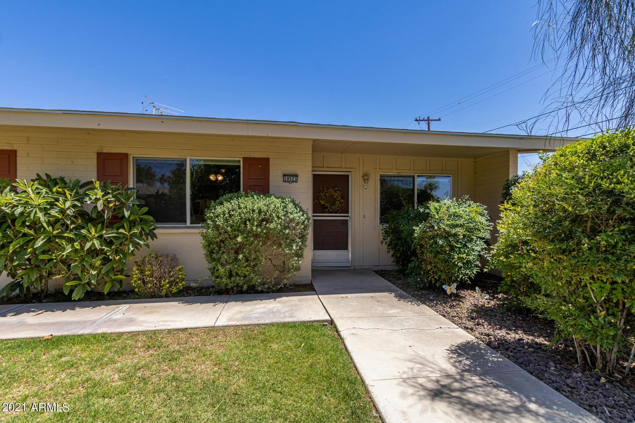 10523 W Coggins Dr., Sun City, AZ 85351