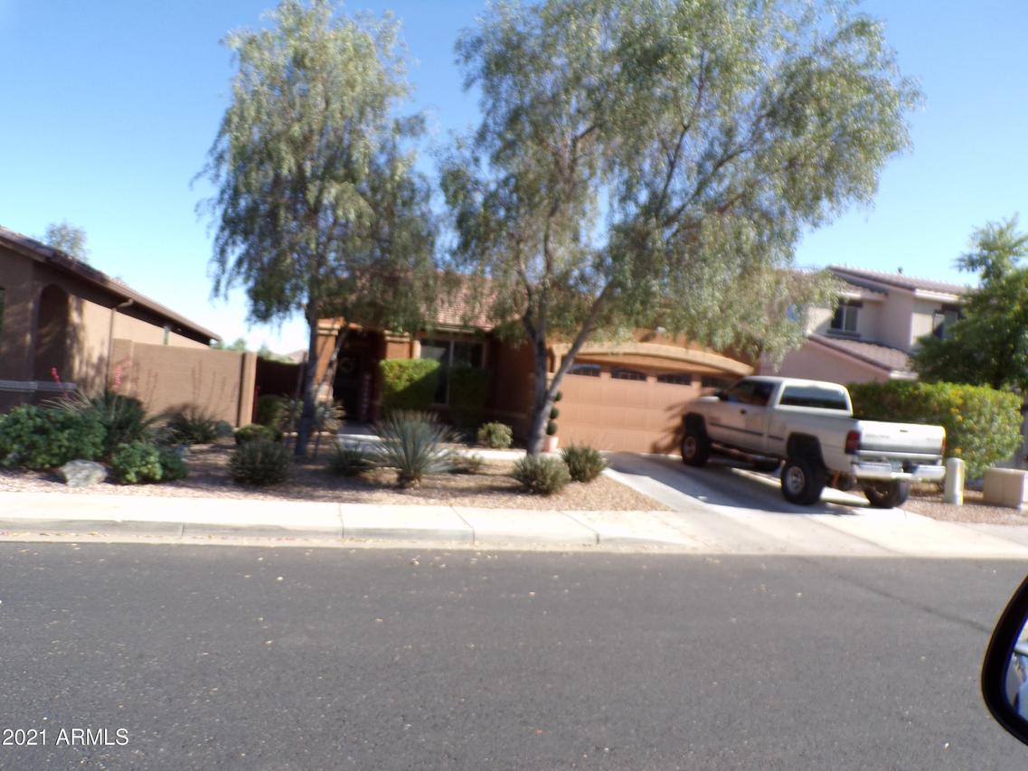 18105 W Ivy Ln., Surprise, AZ 85388