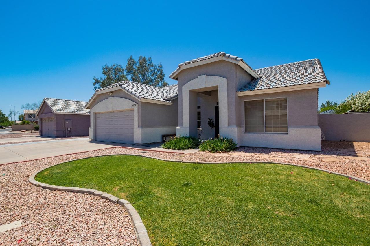 1208 N Newport St., Chandler, AZ 85225