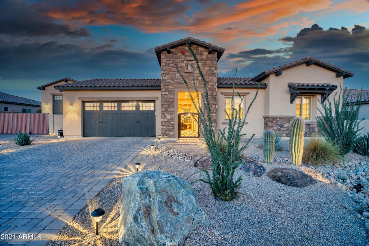 1331 N Chatsworth St., Mesa, AZ 85207