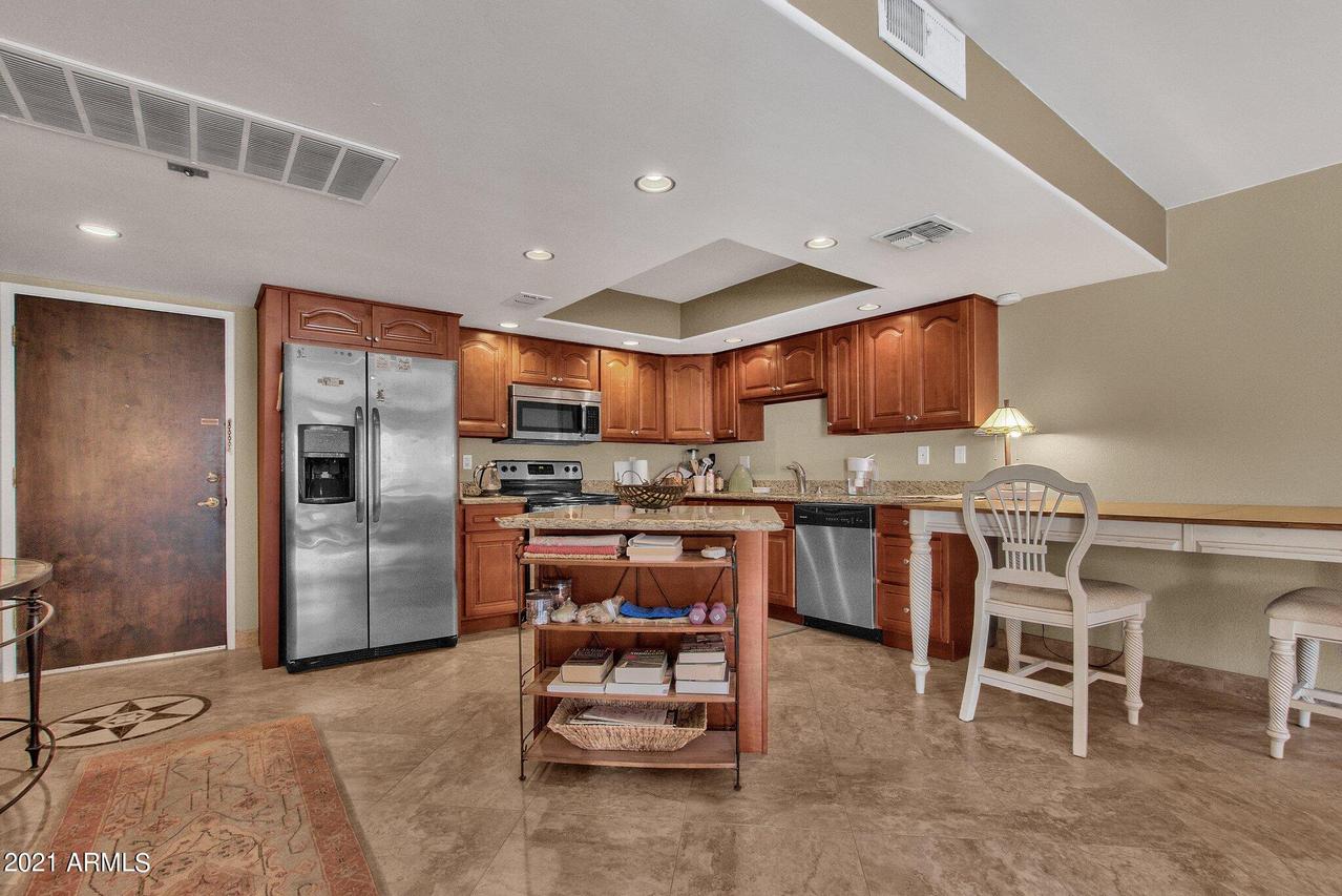 7920 E Camelback Rd. #111, Scottsdale, AZ 85251
