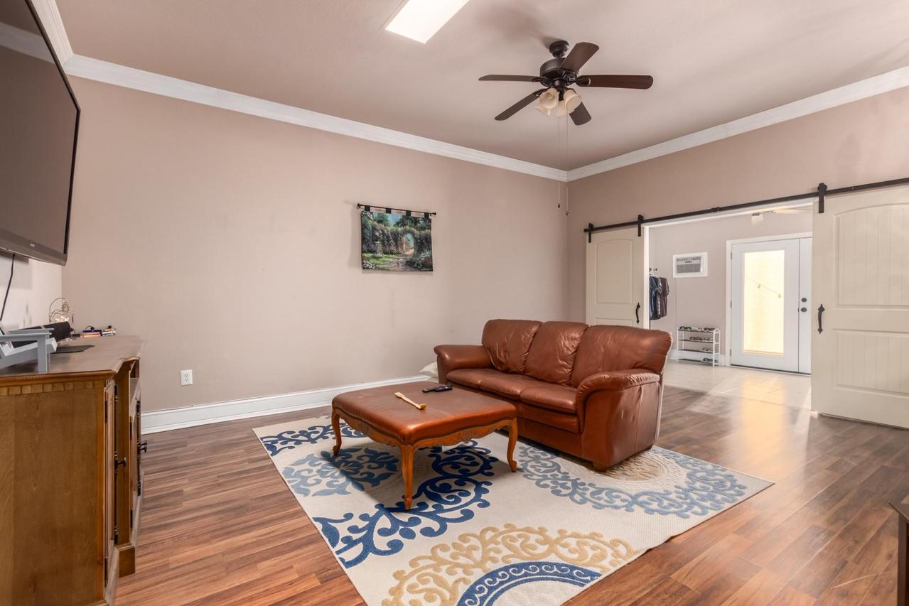 10915 W Coggins Dr., Sun City, AZ 85351