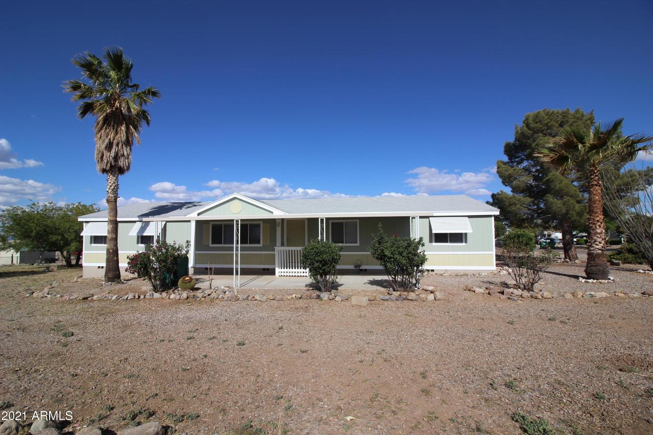 5325 E Brickey Dr., Hereford, AZ 85615