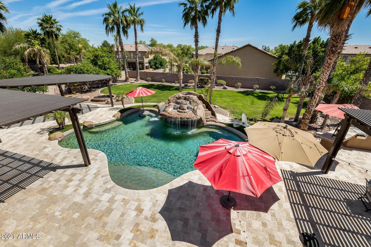8029 W Emory Ln., Peoria, AZ 85383