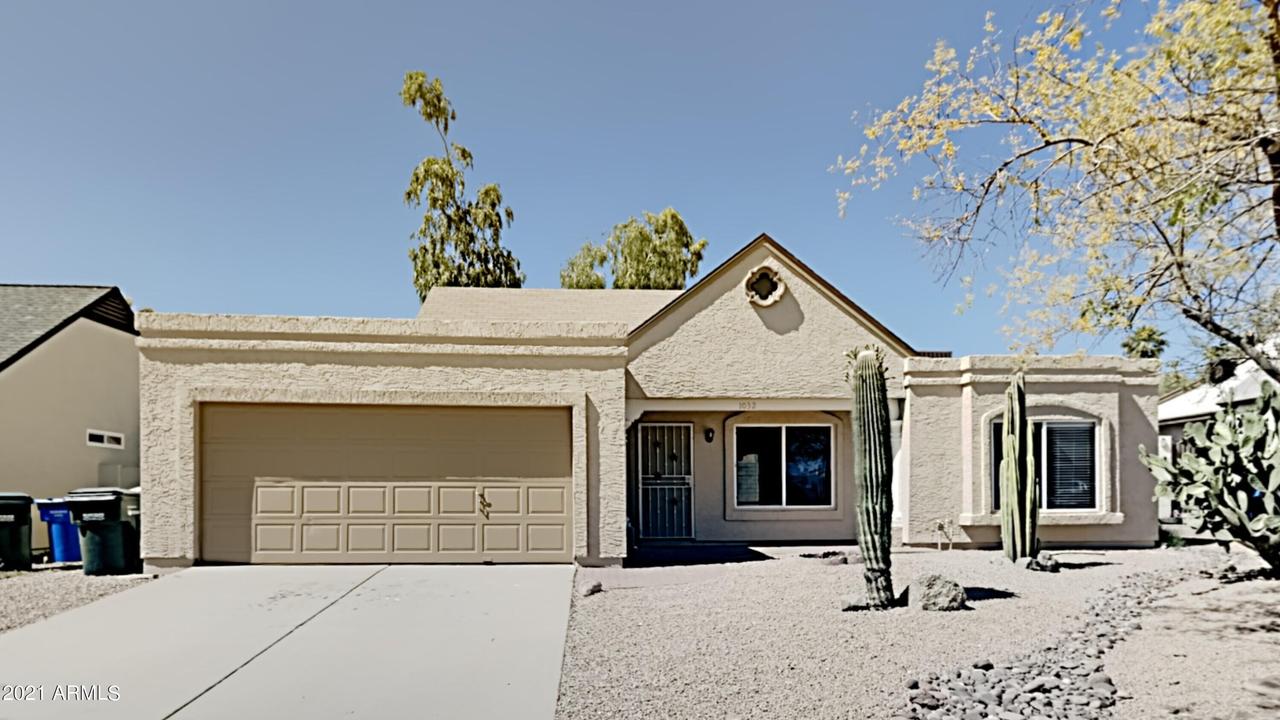 1032 E Wickieup Ln., Phoenix, AZ 85024