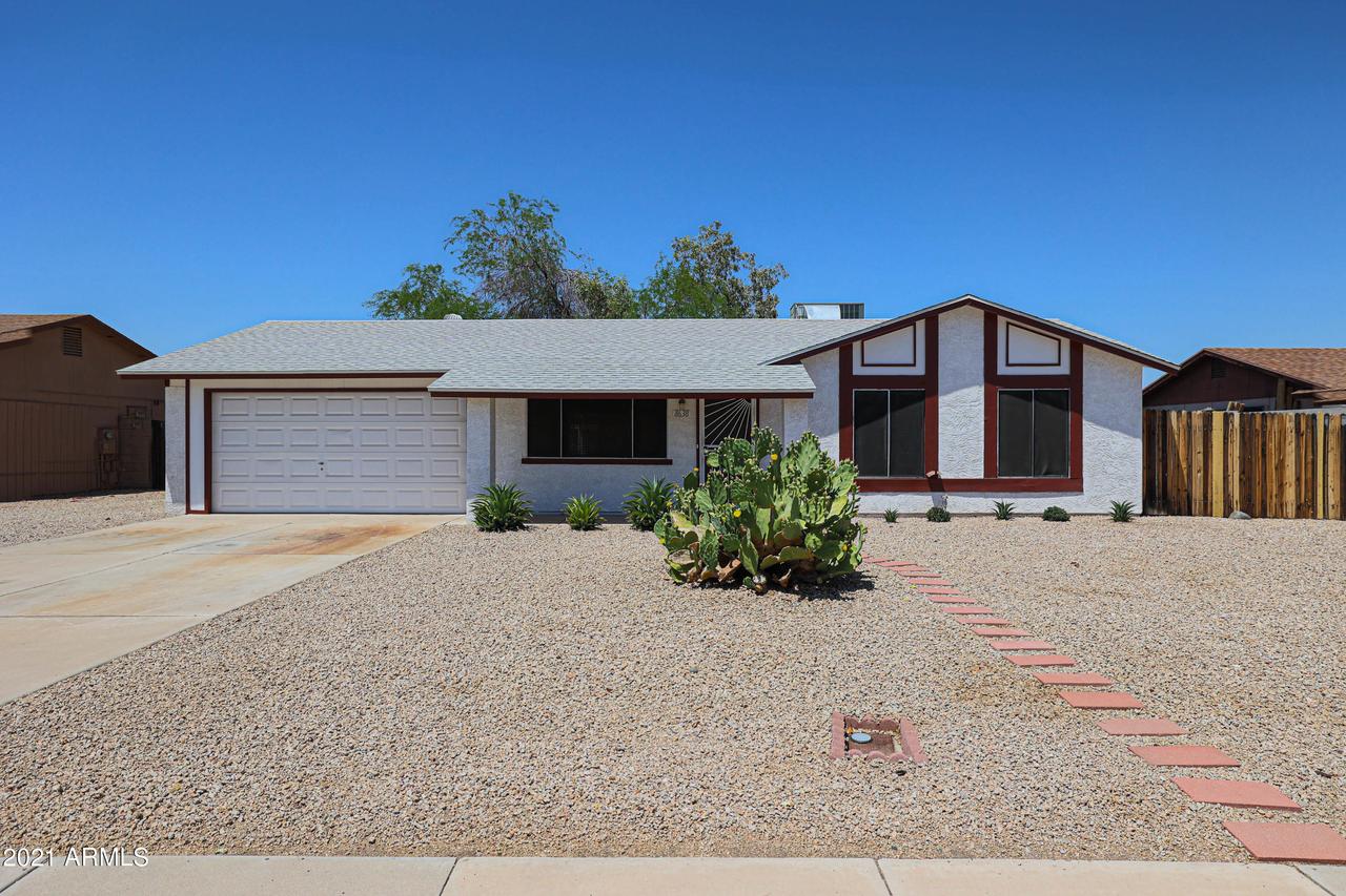 8638 W Lawrence Ln., Peoria, AZ 85345