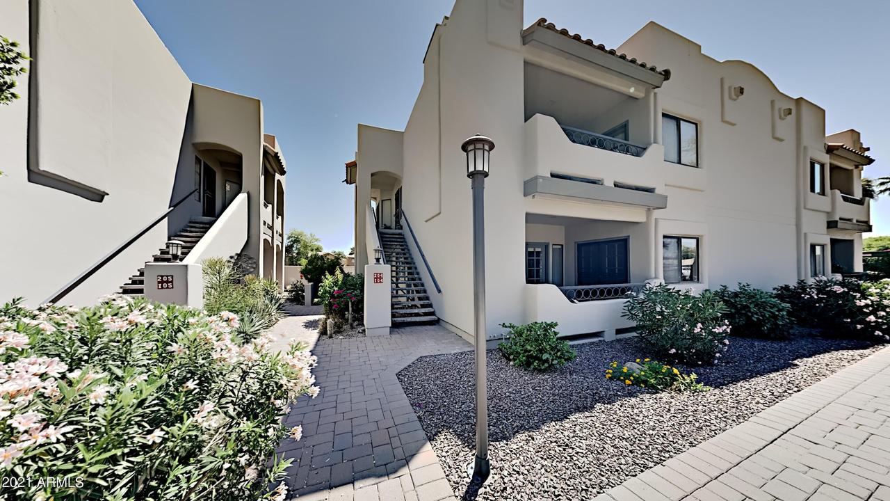3640 N 38th St. #104, Phoenix, AZ 85018