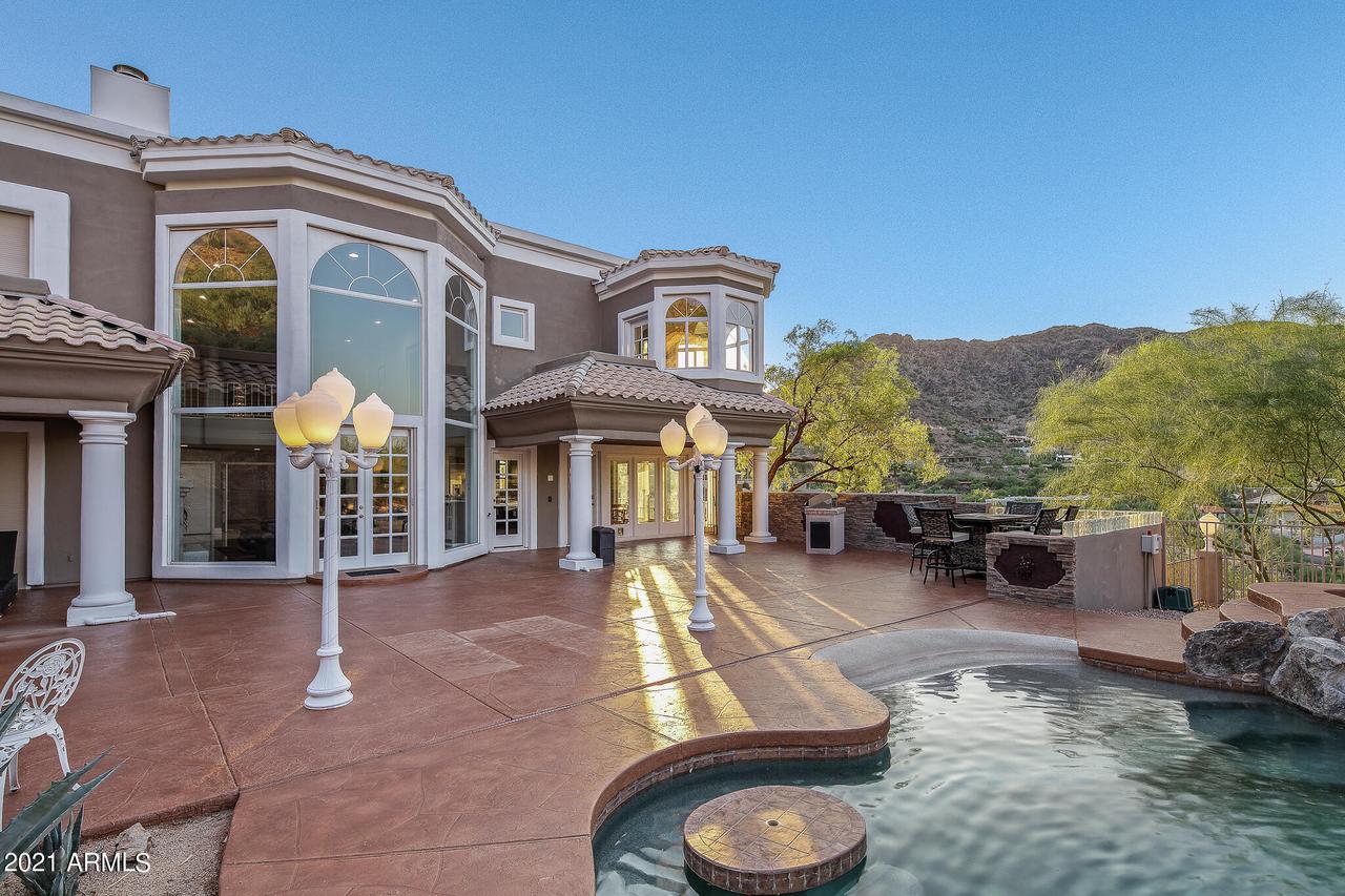 7110 N Red Ledge Dr., Paradise Valley, AZ 85253