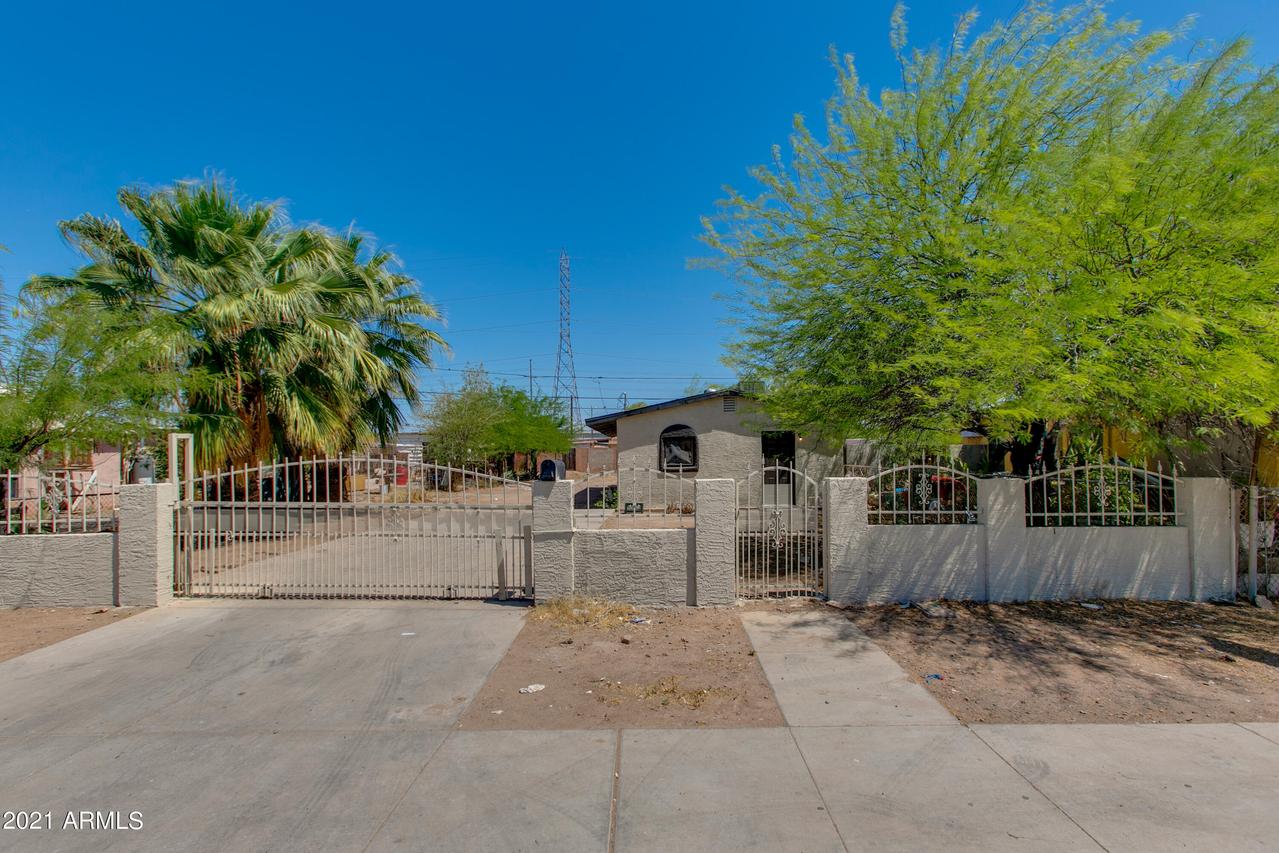2012 W Hadley St., Phoenix, AZ 85009